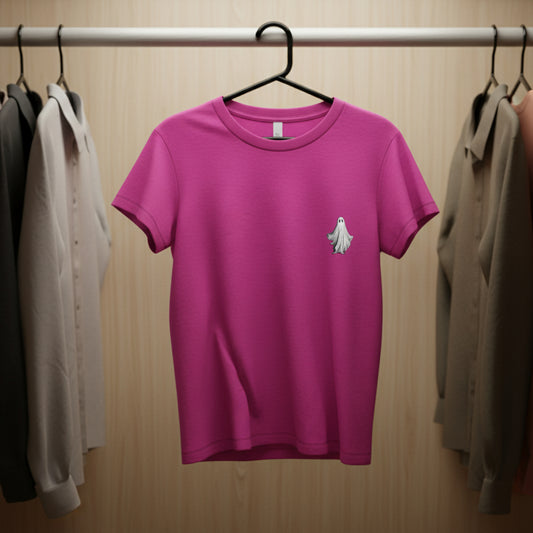 Hauntingly Cute Ghost Tee for Women - Perfect for Halloween Celebrations